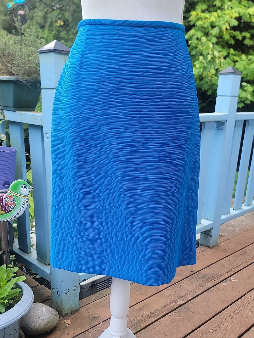 Tahari Arthur S. Levine Chrysler Blue Textured A-Line Skirt Size 8